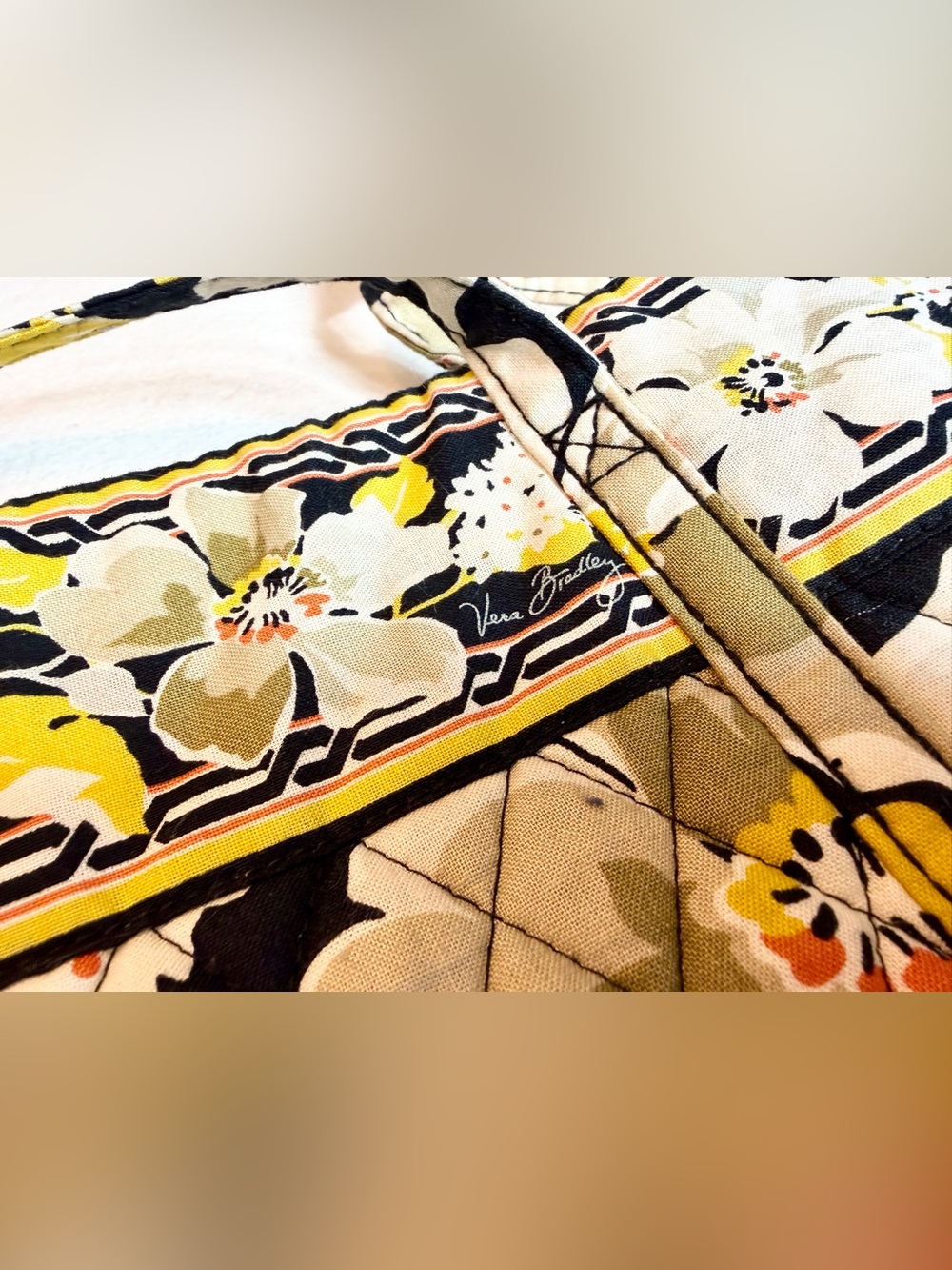 Vera Bradley Yellow Black DOGWOOD Pattern Tote Bag Reusable Penguin Bag - Picture 5 of 7
